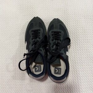 Womens veja sneakers